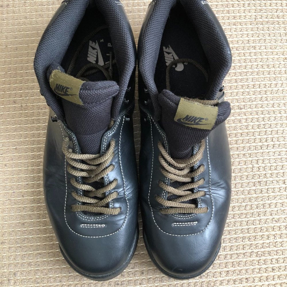 mens leather nike trainers